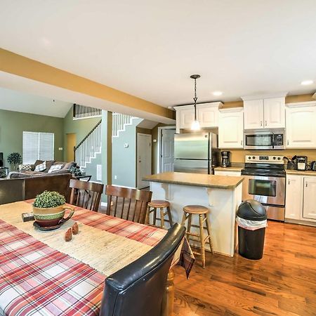 Lakefront Blue Eye Cottage With Hot Tub And Fire Pit! Exterior photo